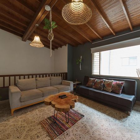 Living Hostel Medellín Eksteriør bilde