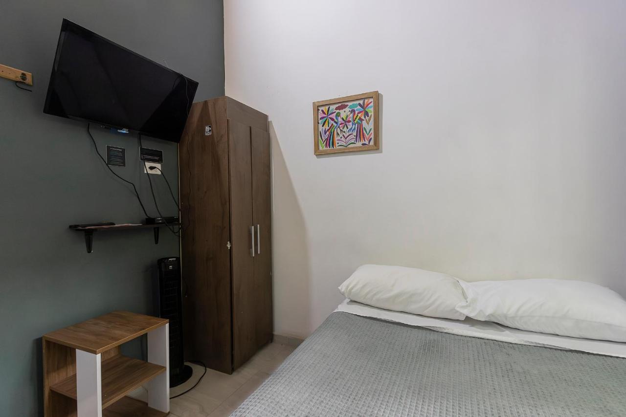 Living Hostel Medellín Eksteriør bilde