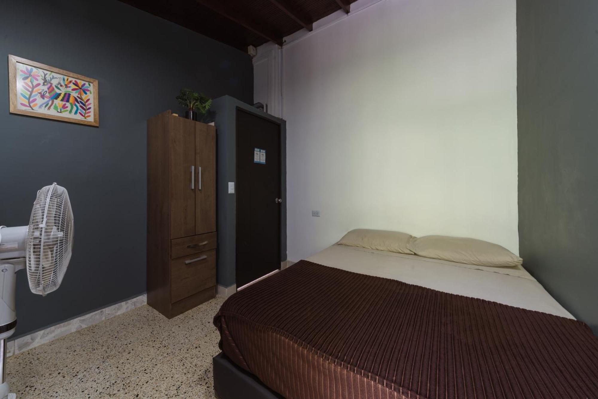 Living Hostel Medellín Eksteriør bilde