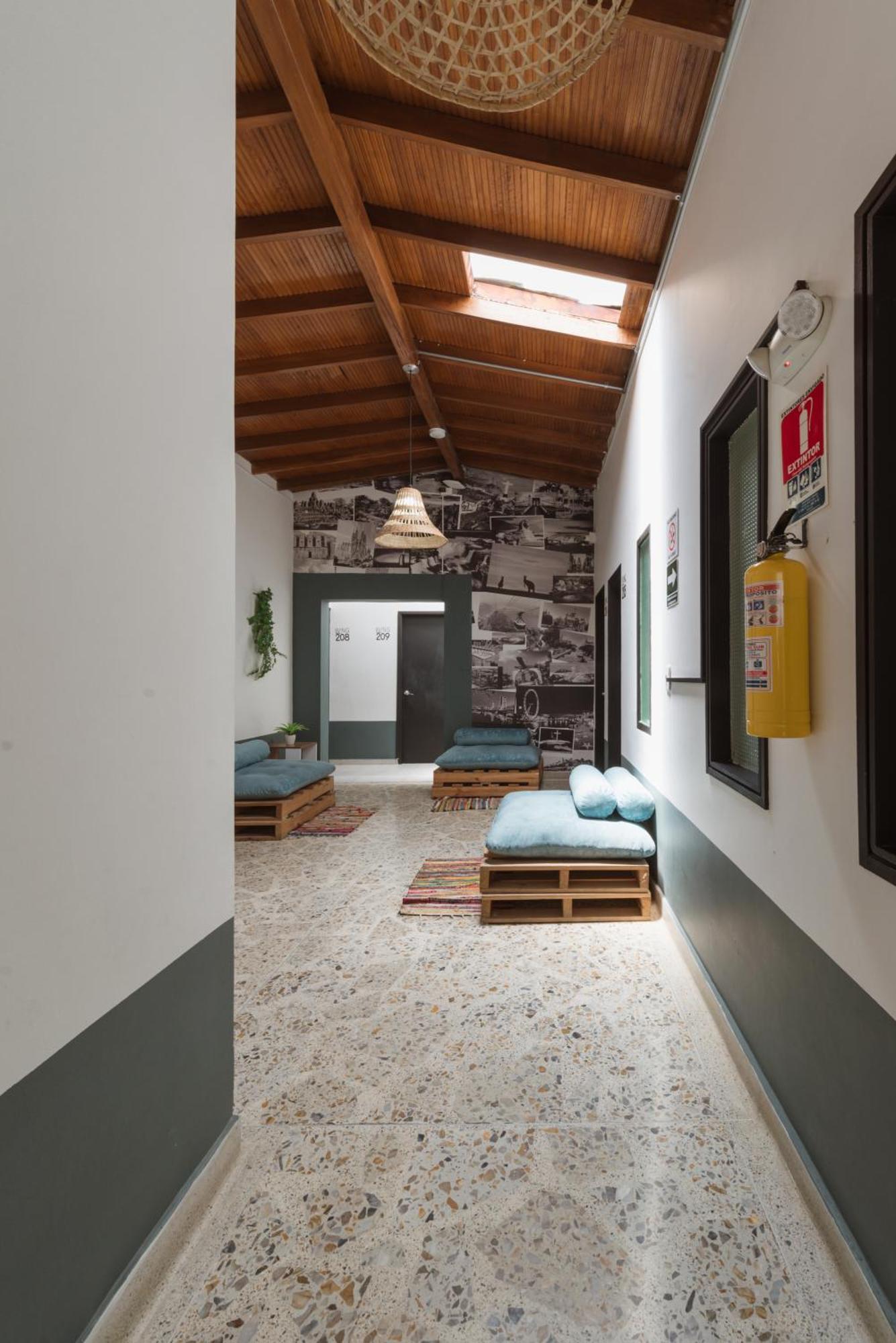 Living Hostel Medellín Eksteriør bilde