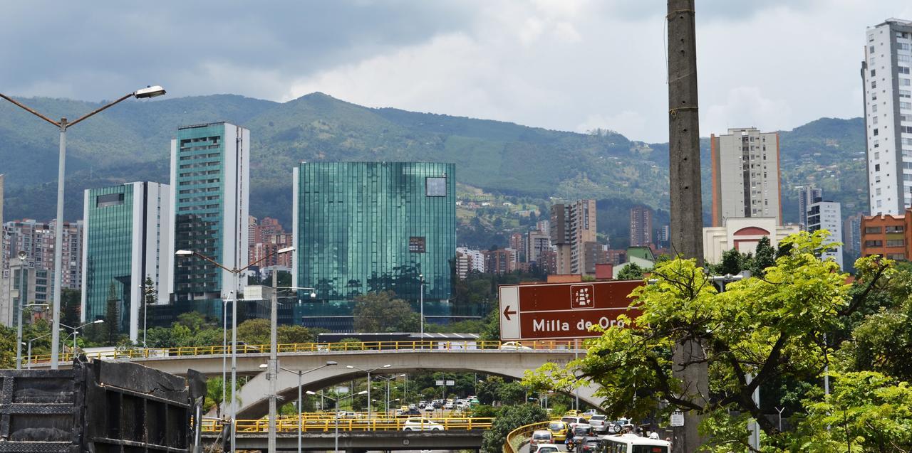 Living Hostel Medellín Eksteriør bilde